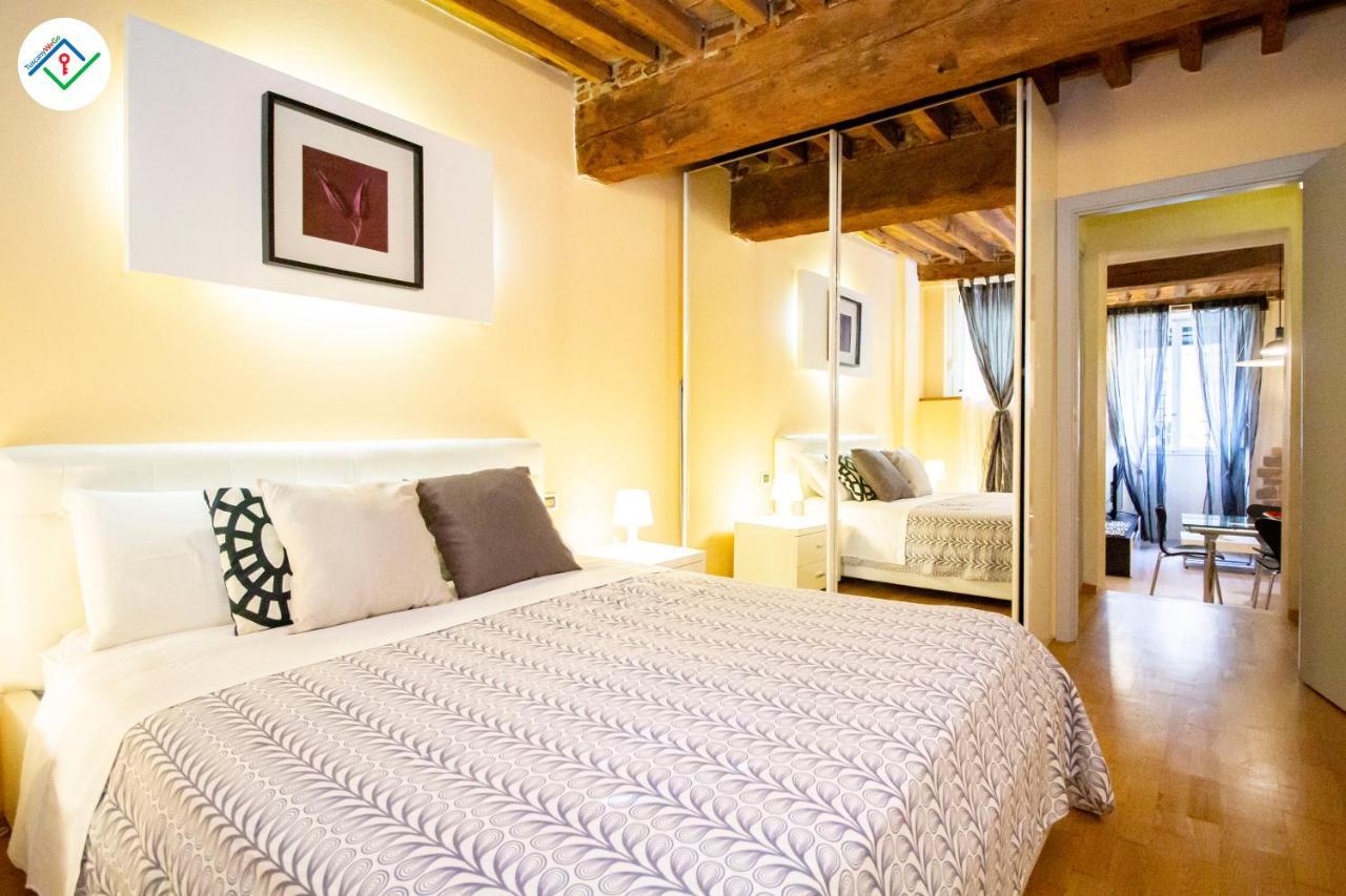 Antica Piazza Apartment By Tuscanywego Лука Екстериор снимка